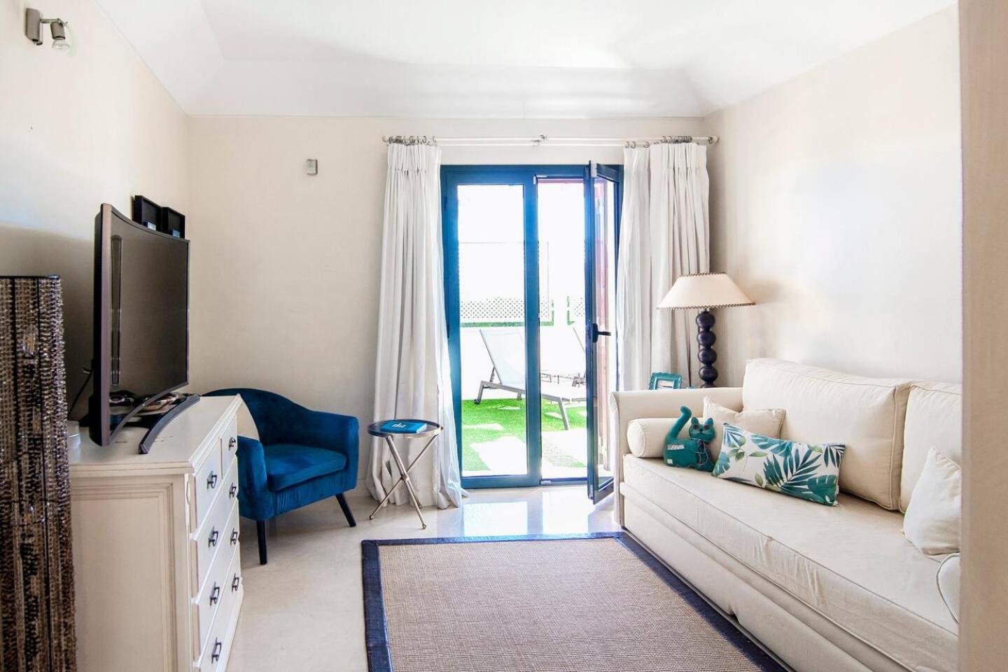 Polo Royale Waterfront Luxury Apt - 3 Terraces And Pool Sotogrande Eksteriør billede